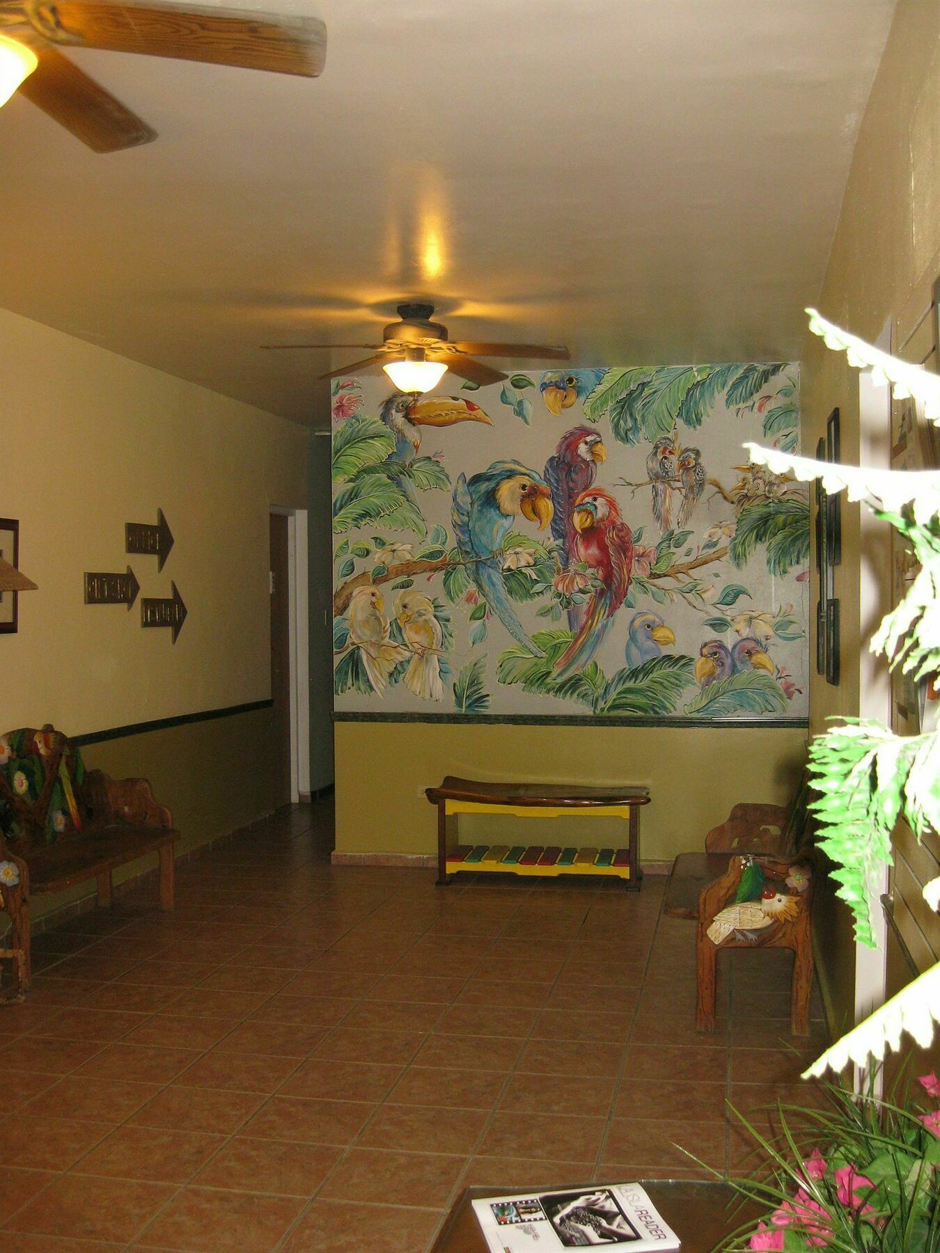 Lazy Parrot Hotel