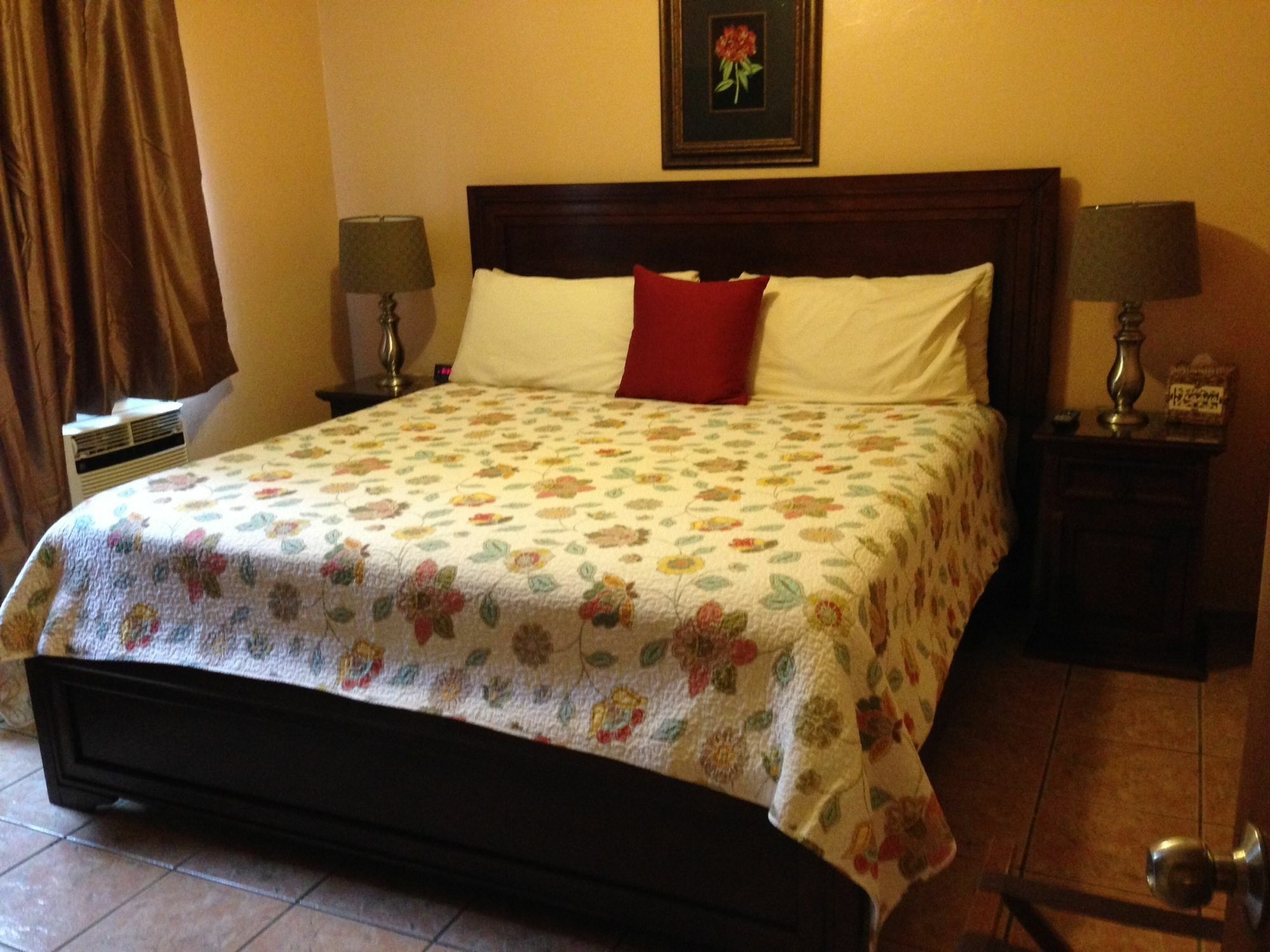 Lazy Parrot Hotel Rincon