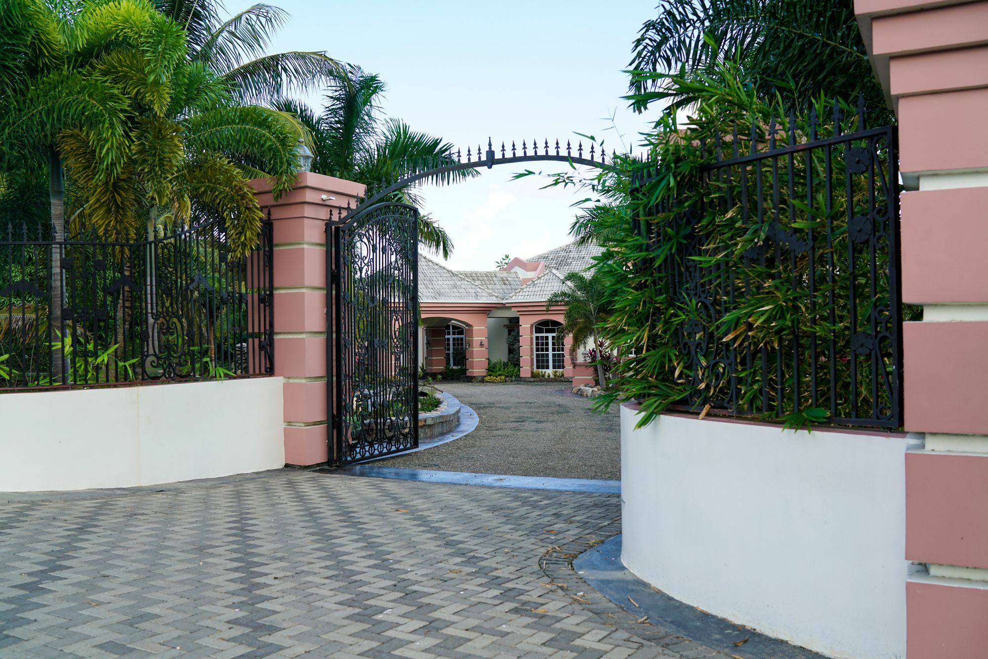 Dora Mae Villa *