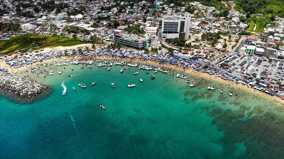 Rompeolas Beach House Apartment Aguadilla