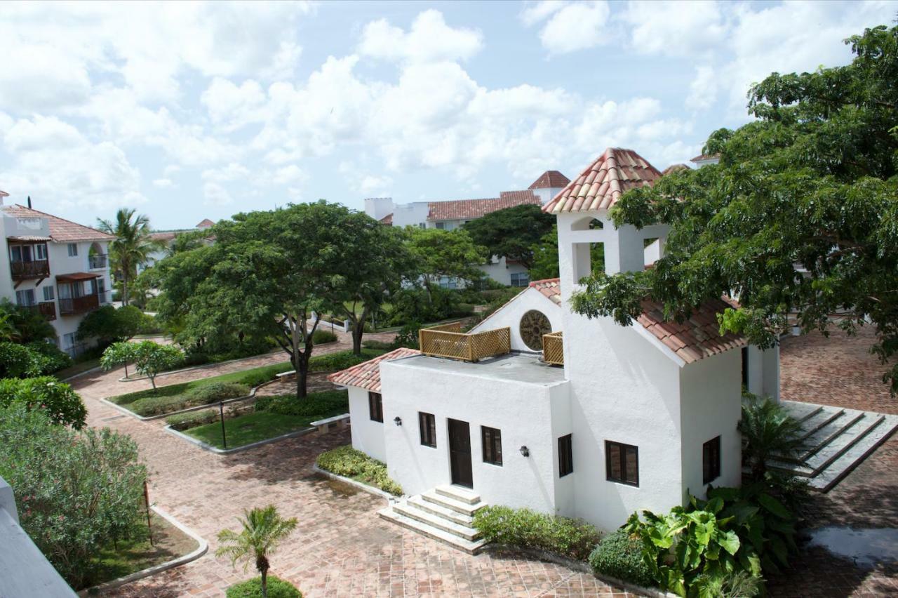 In Cadaques Caribe * Bayahibe