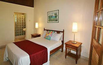 Hotel White Sands
