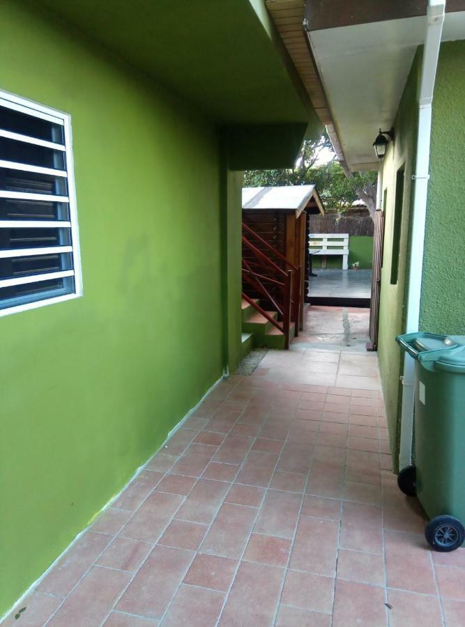 & House With Beautiful Front View Willemstad