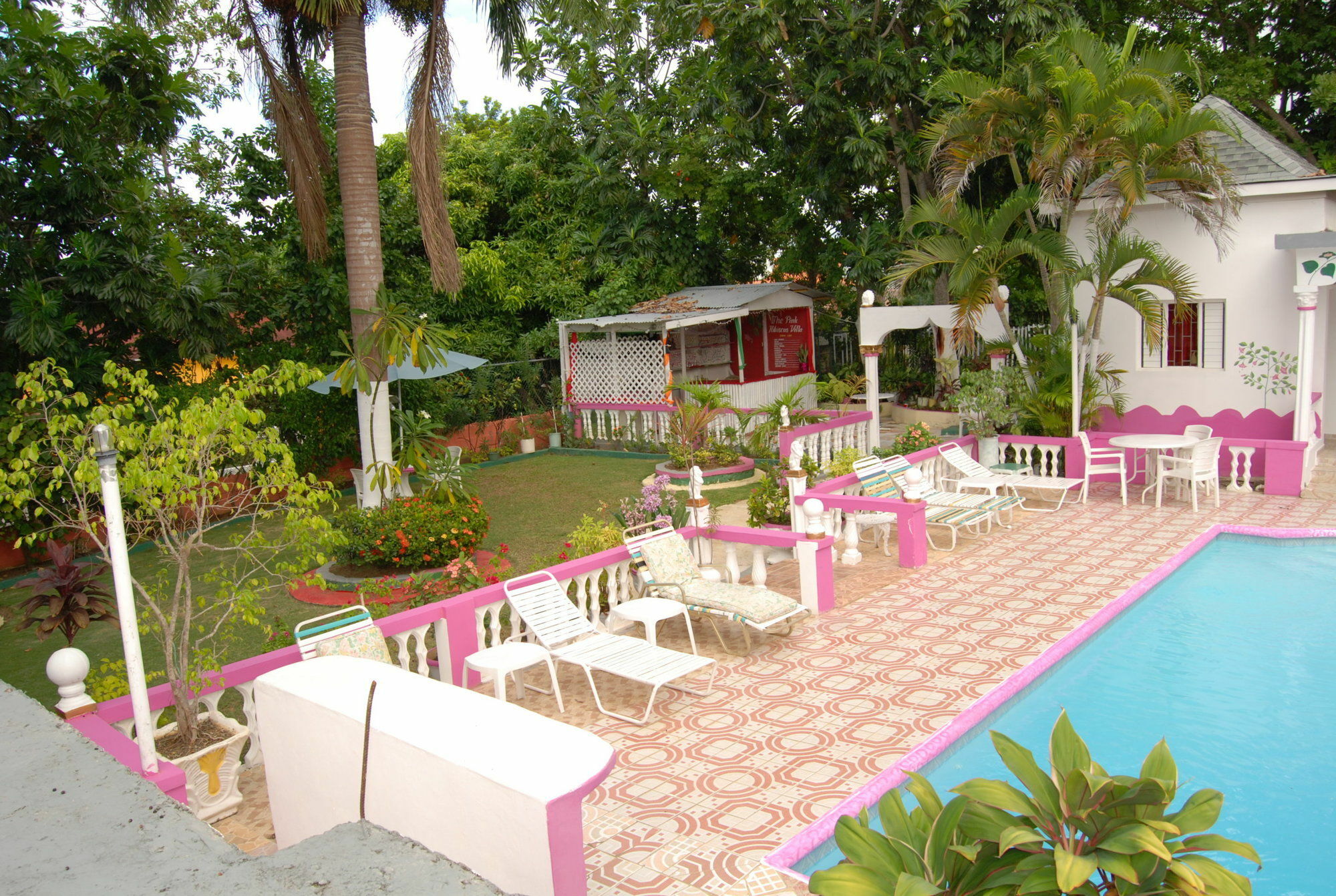 Hotel Pinkhibiscus 3*