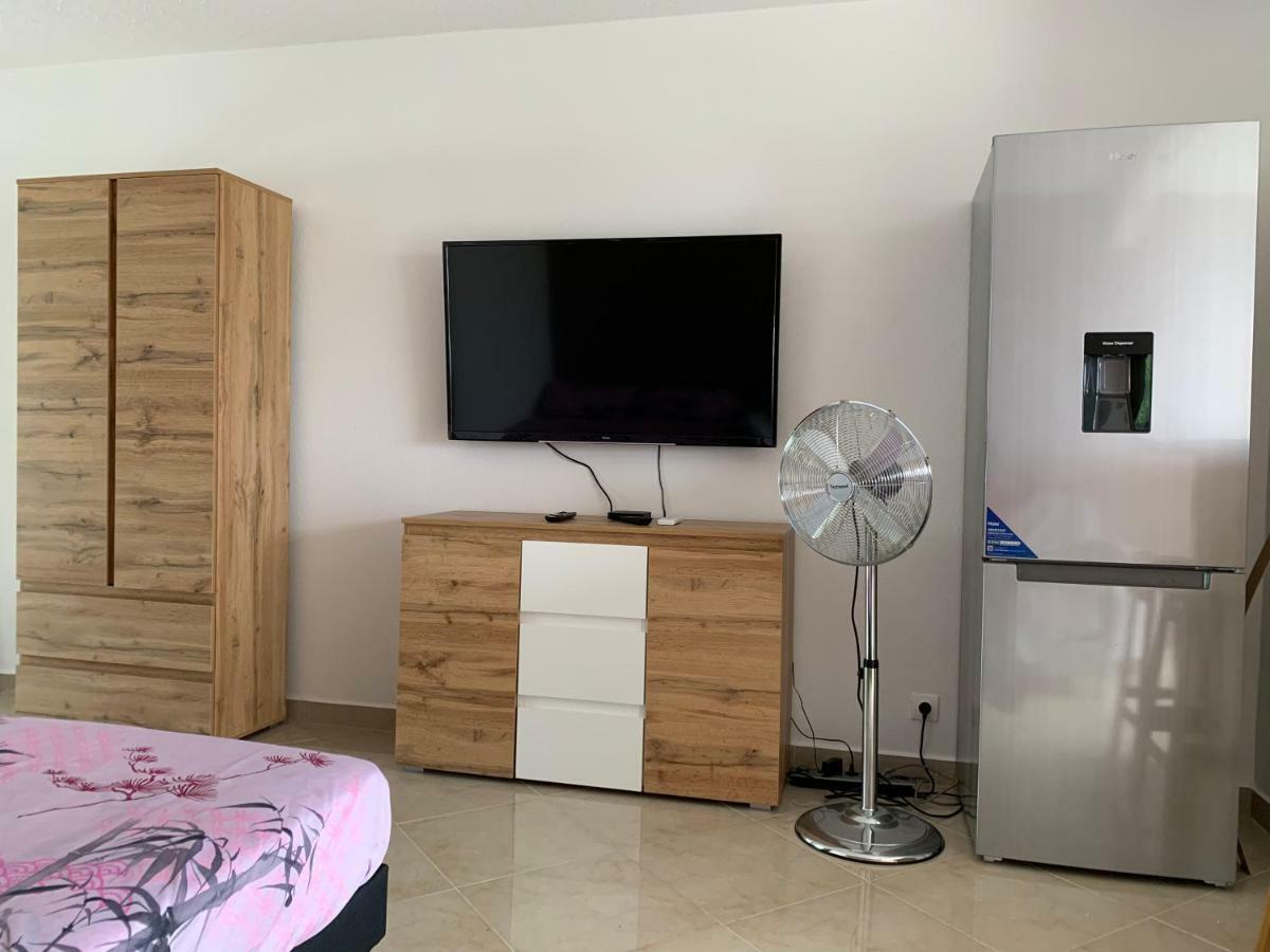 Ds Securisee Avec Vue & Acces A La . Le Moule