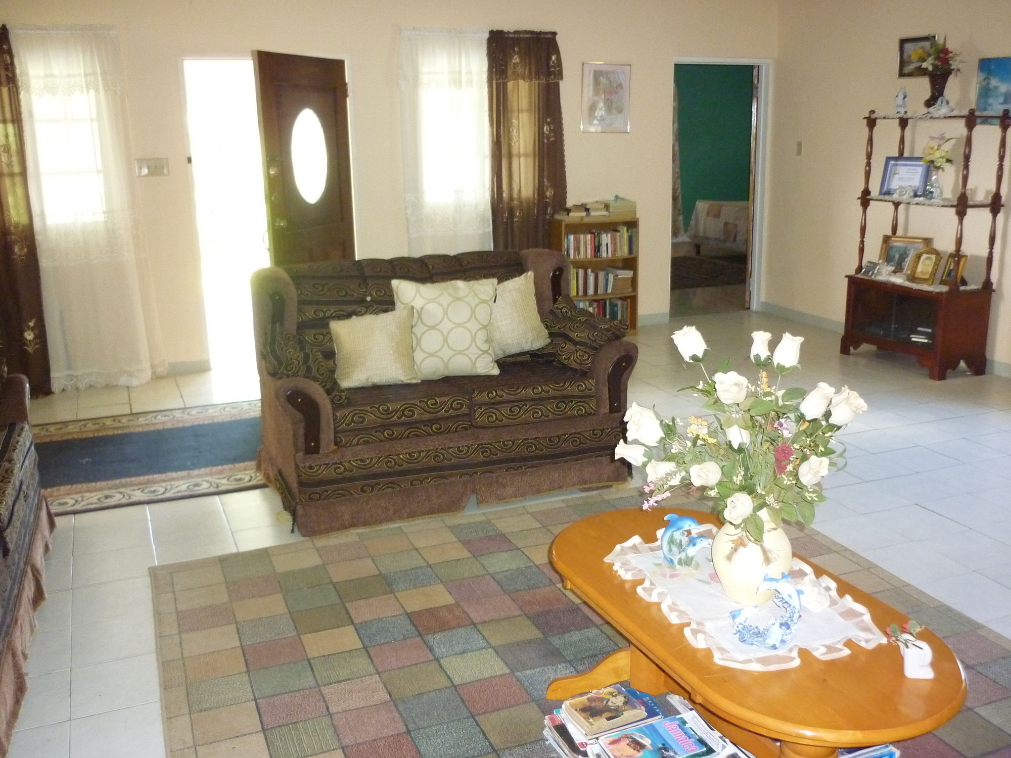Guest house East Bay 2*