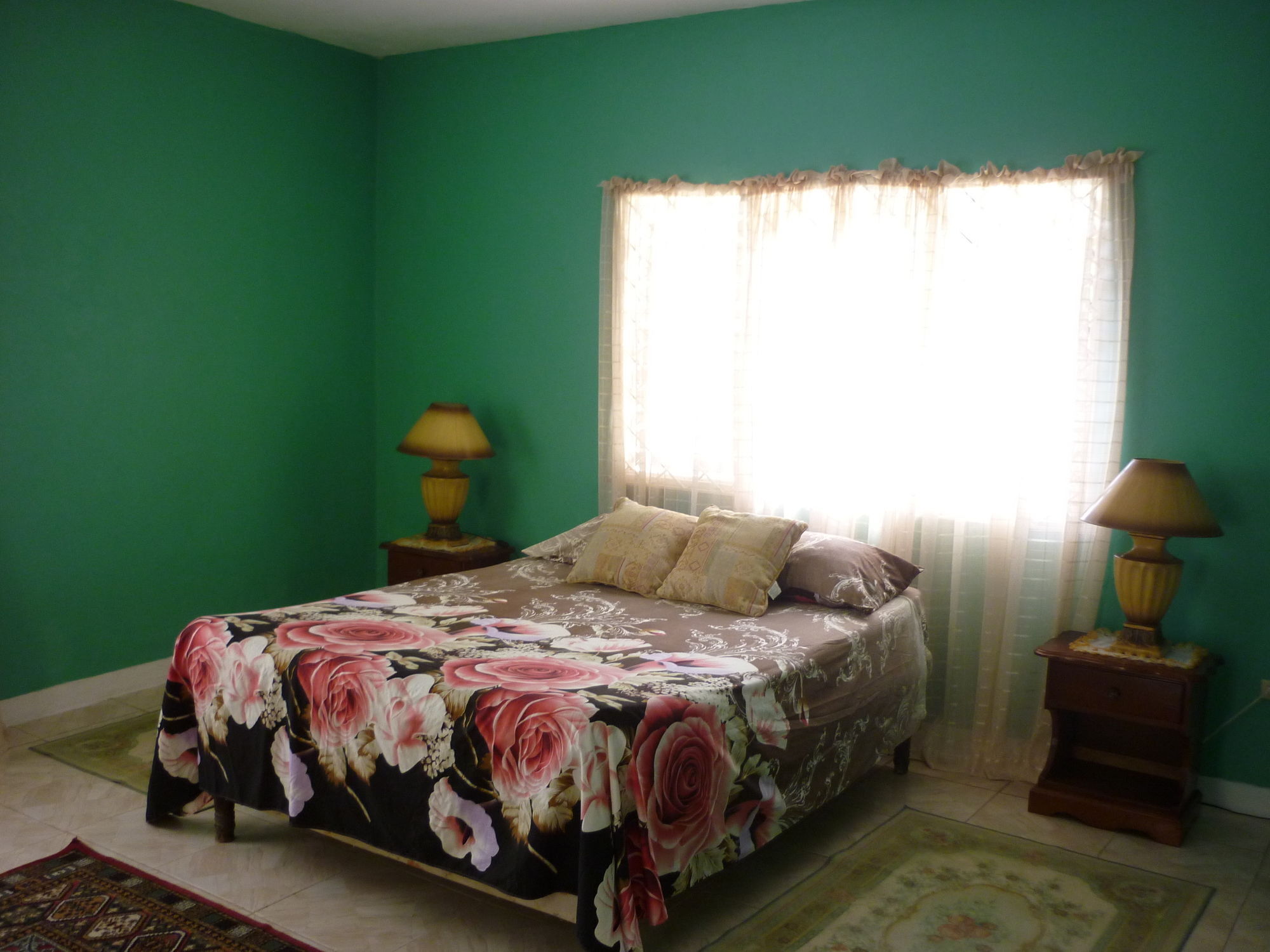 Guest house East Bay