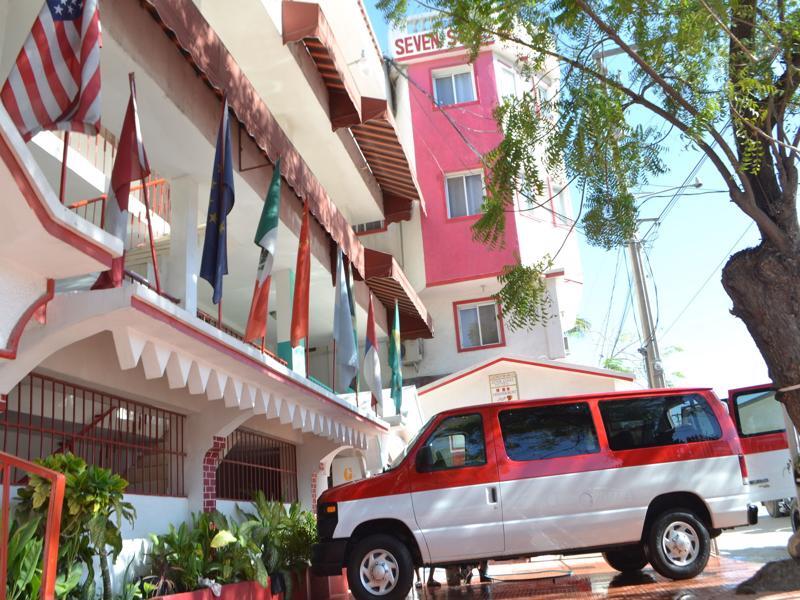 Seven Stars Hotel Musseau