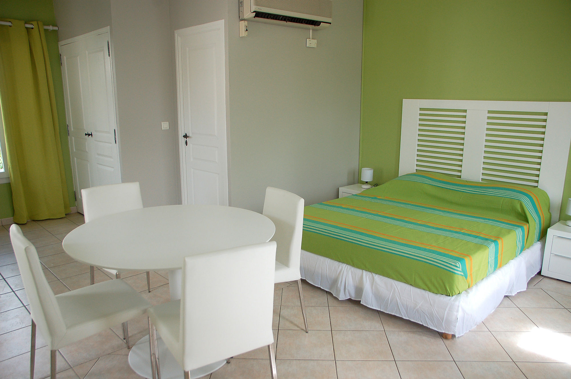 Apartment Village Creole *