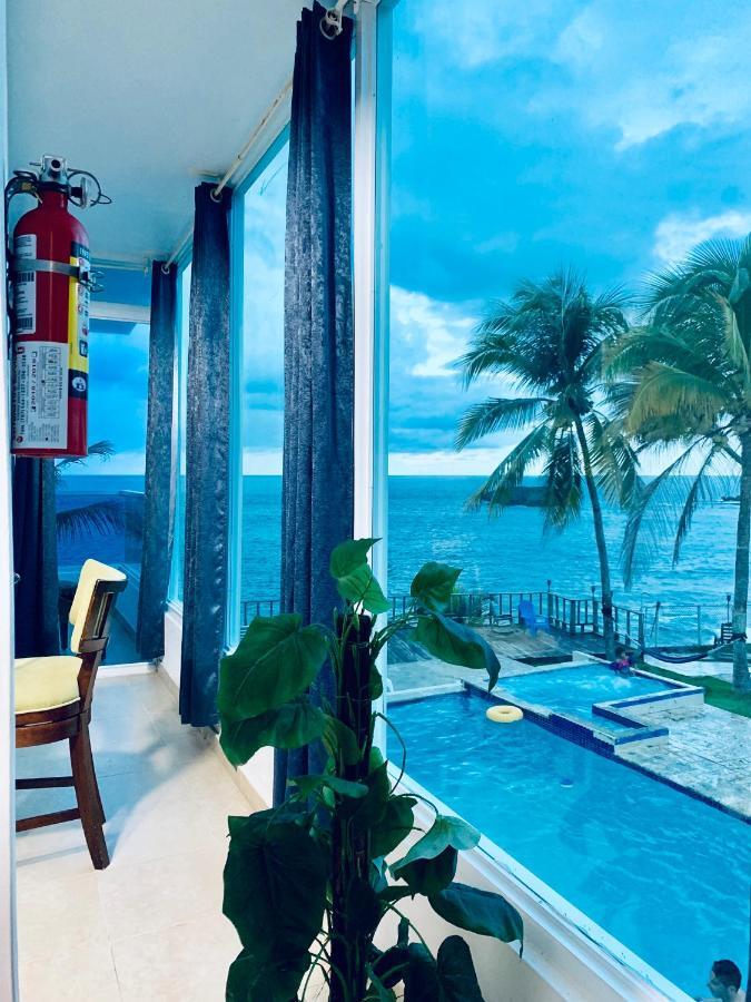 Ventana Al Atlantico At Arecibo 681 Ocean Drive