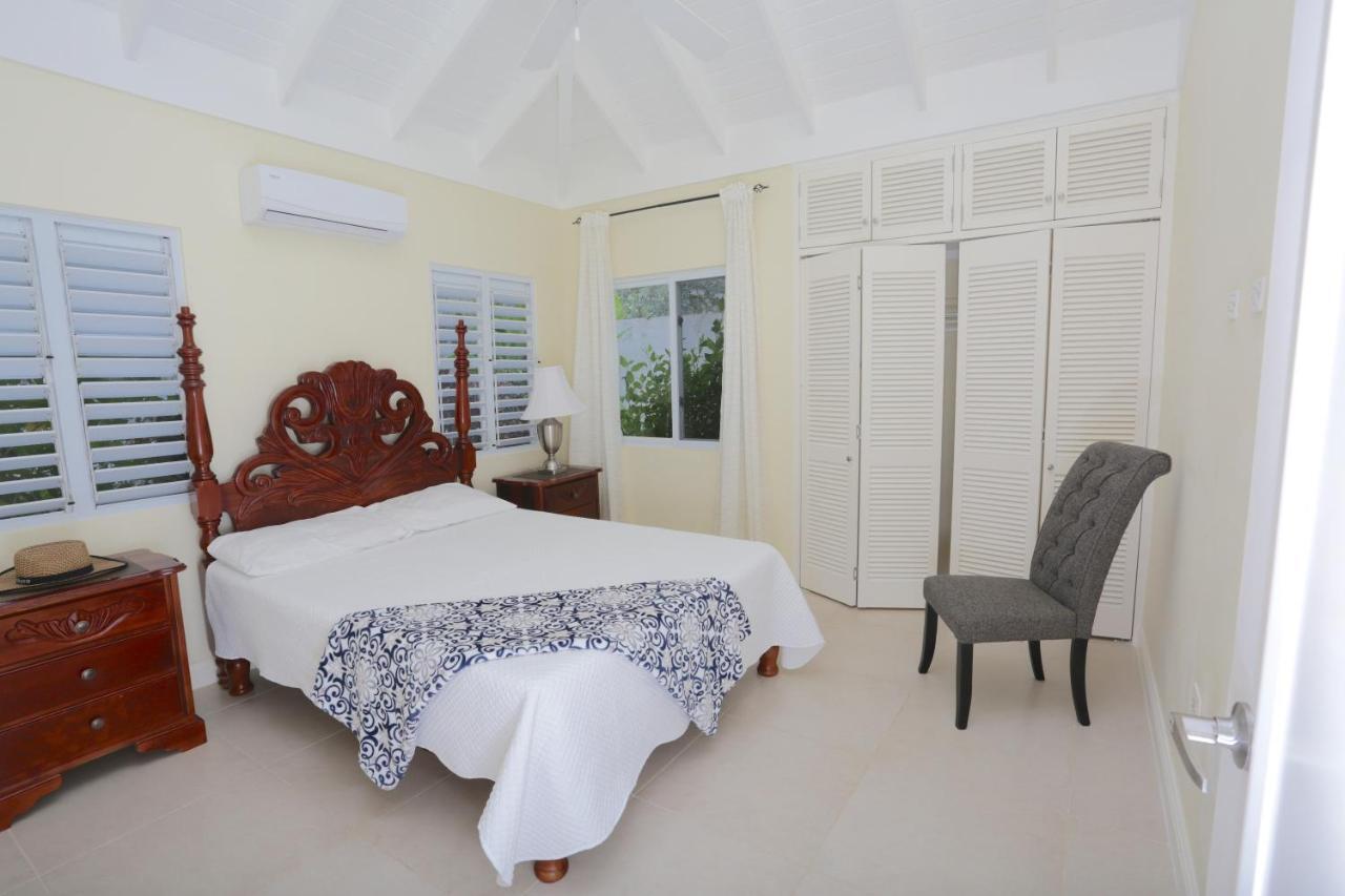 Villa - Heroes Villa, Ac, Security, Access To Pool, Playground & Private - Welcome Breakfast Basket *
