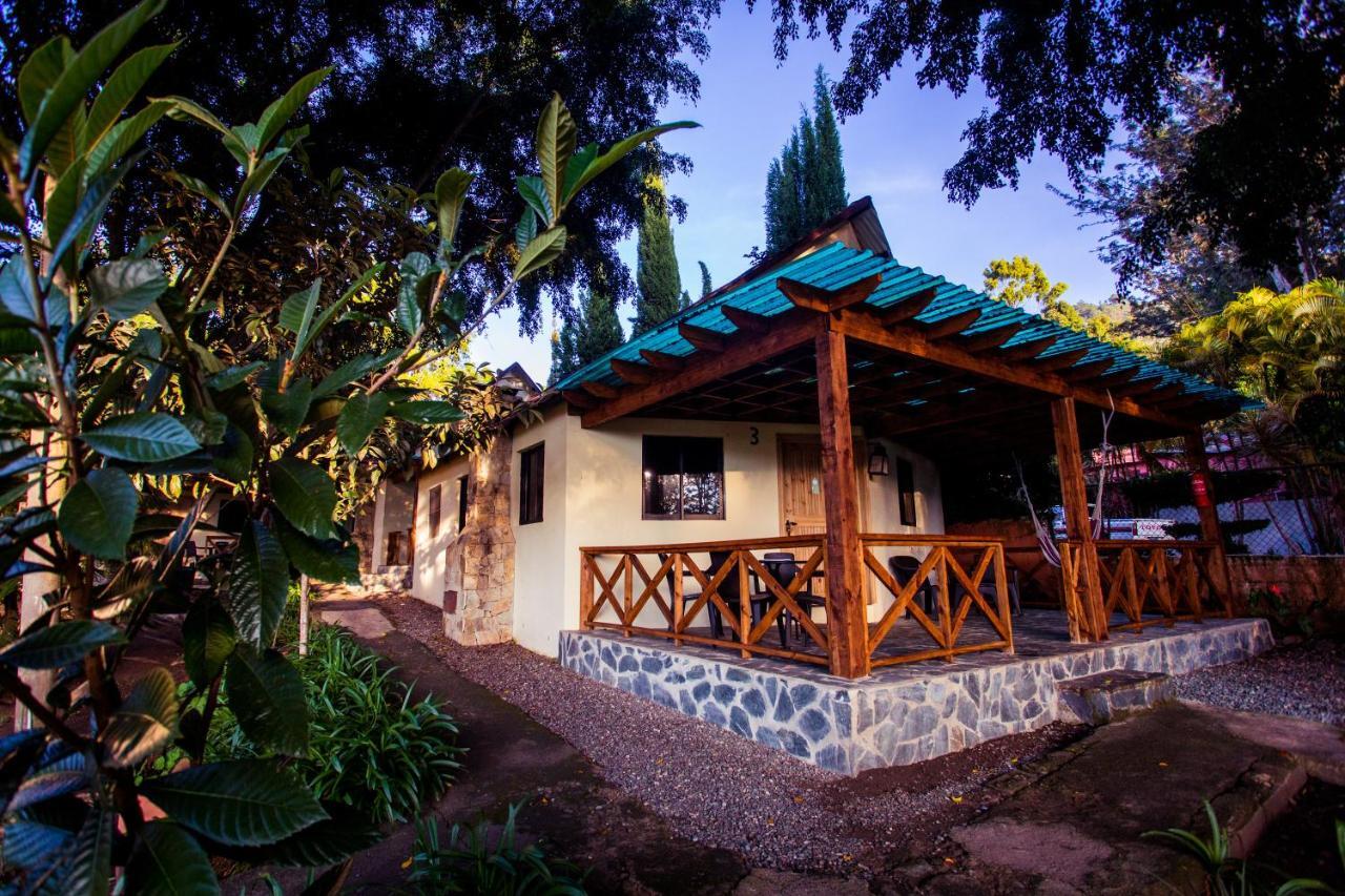 Rancho & De La Montana Hotel
