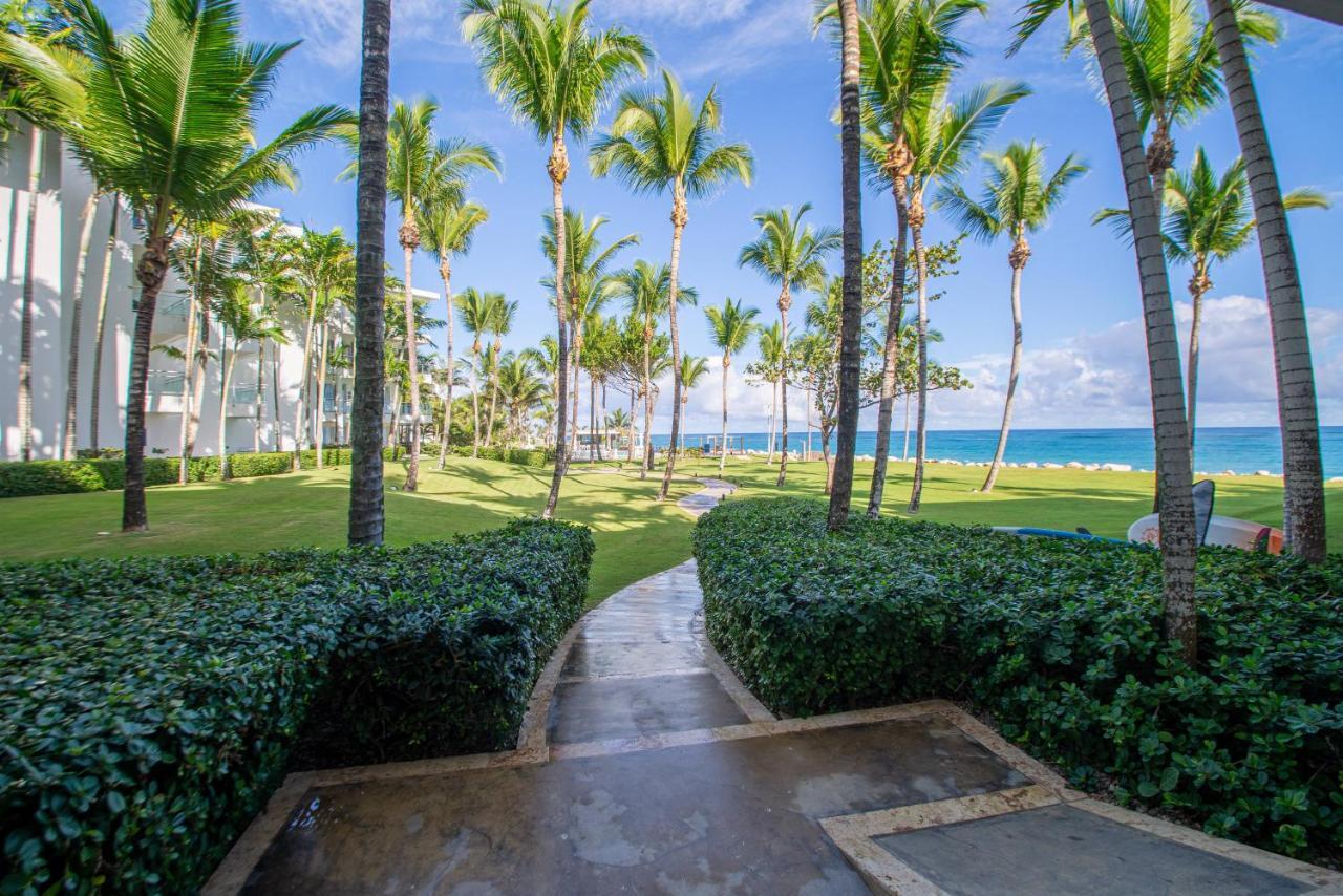 Seawinds - Beachfront Getaway Apartment