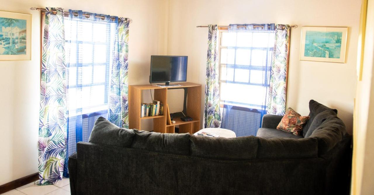 Guest house Tropical Breeze Vacation And 2*