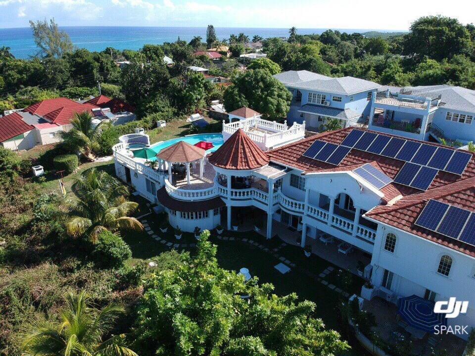 Villa Royal Vista