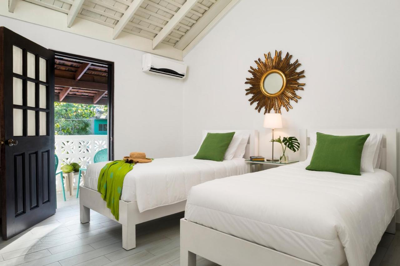 Hotel White Sands