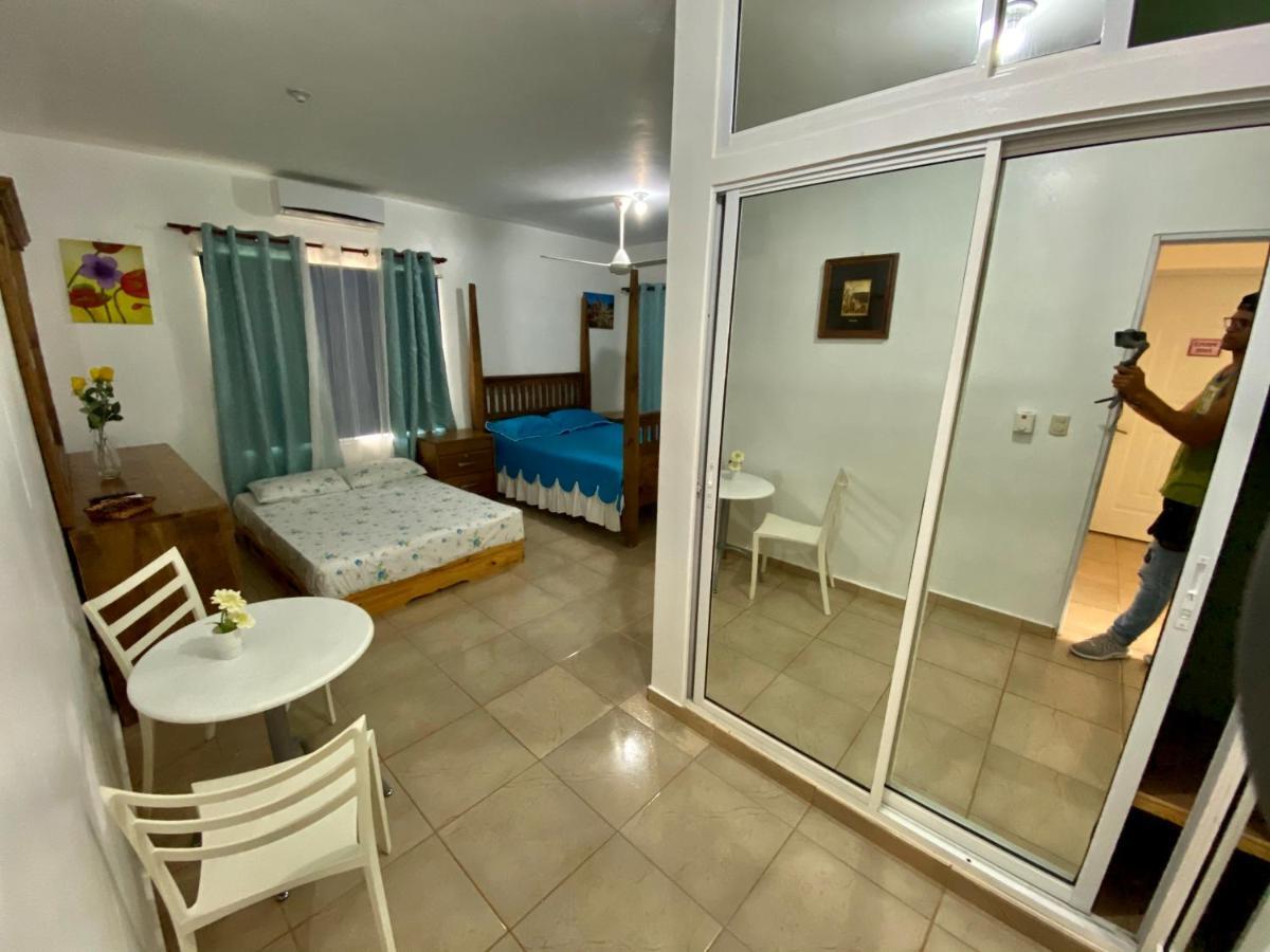 El Malecon Bed & Breakfast Cabrera