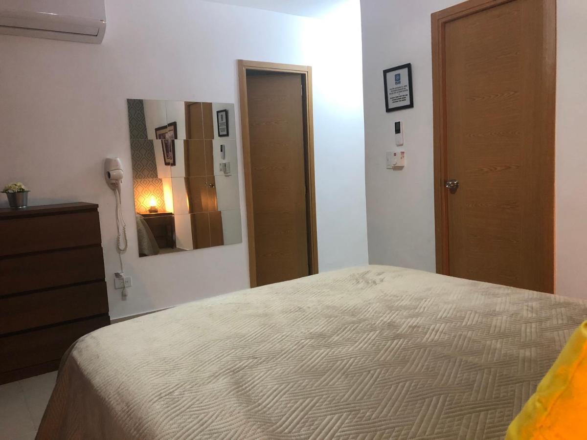 Frente A La Zona Colonial, Apartment *