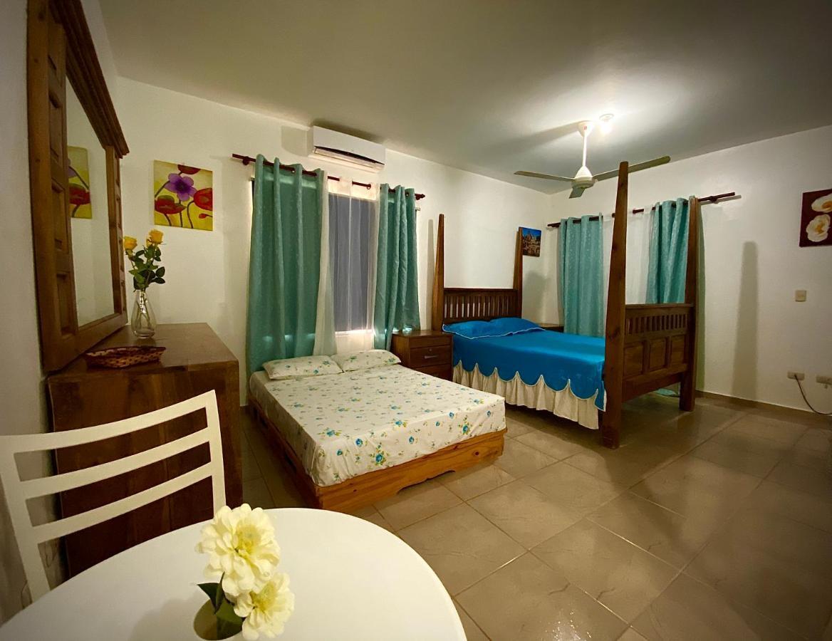 El Malecon Bed & Breakfast Cabrera