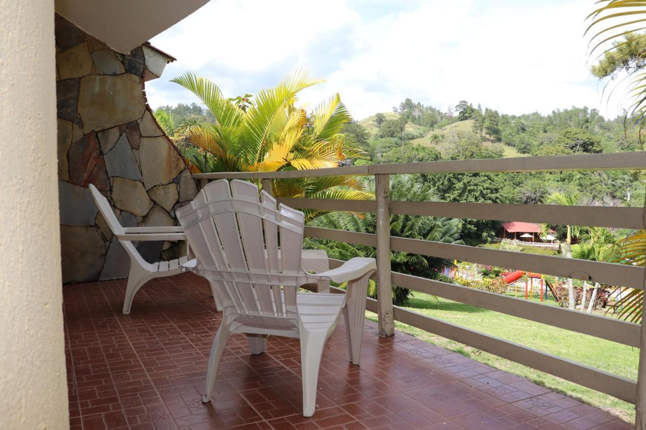 River Club & Hotel 3*