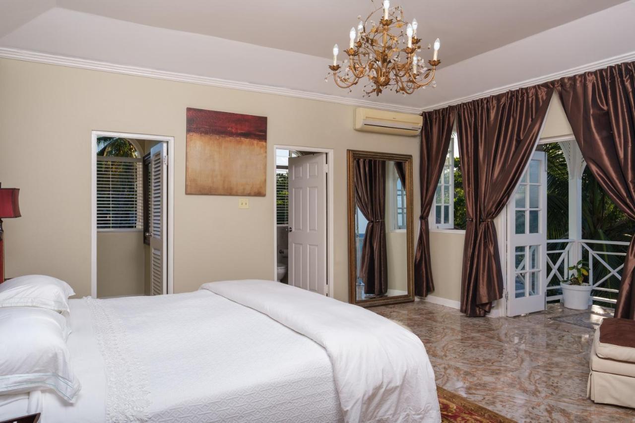 Hotel Edgewater - Front, Close To Attractions *