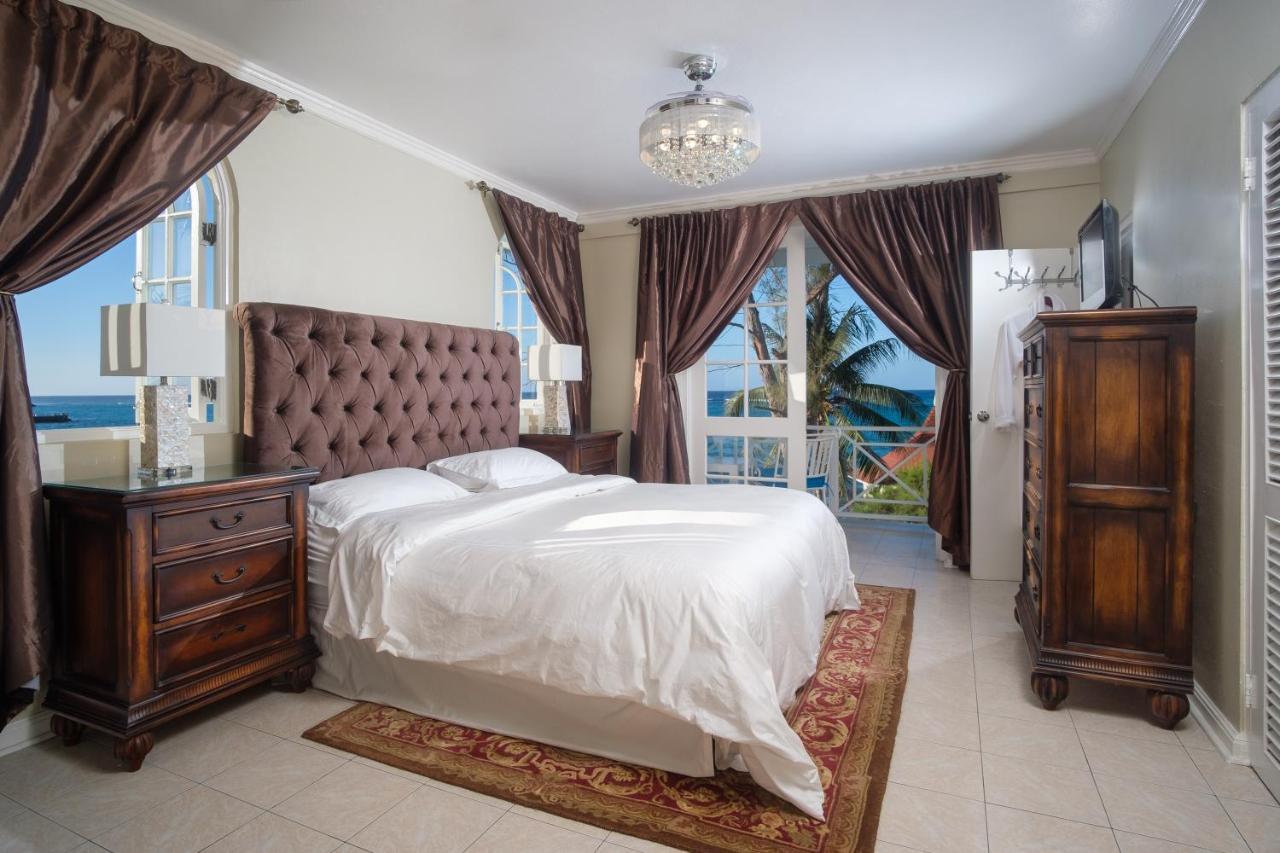 Edgewater - Front, Close To Attractions Saint Mary
