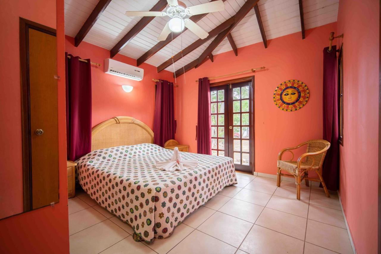 Captain Don's Habitat Hotel 3*