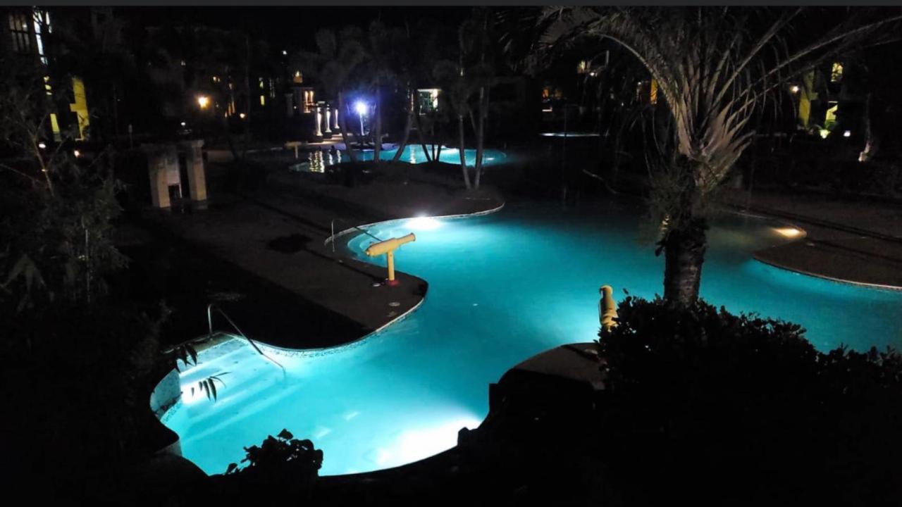 Aquatika Paraiso Tropical Apartment