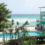 Rainbow Beach Hotel