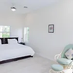 Addison Lee Cayman Villa