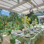 Villa Nelson Gay