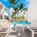 Zenza Boutique Hotel