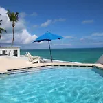 Water\'S Edge Villa - Oceanfront With Private Pool