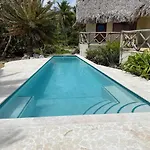 Villa Punta Coral