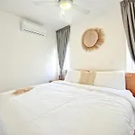 Amazing Ocean View Apartment With Grand Pool