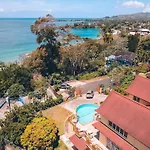 La Jolie - Luxury Ocean View Villa