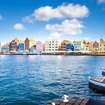 Blue Marlin Handelskade Apartments