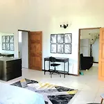 Bay View Apartment 4 - Canouan Island
