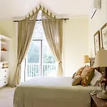 The Victorian Luxury Condo Q-3A