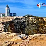 2-Br Modern Oceanfront Apt Steps From Playa Sucia