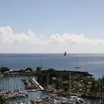 L\'Arbre Aux Papillons, Marina De Rivieres-Sens