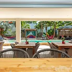 All Seasons Apartments