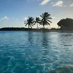 Ti.Maanga Vue Mer Pieds Dans L\'Eau