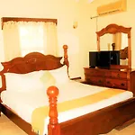 Rich View Hotel