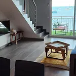 Beau Duplex Vue Mer Avec Piscine Et Acces Plage