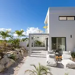 Luxurious Solis Villa Breathtaking 7-Br Oceanview Retreat In Prestigious Gated Community