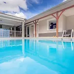 Villa Kaju : Grande Piscine Et Proche Plage