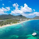Mahi Mahi Direct Access To Orient Bay Beach