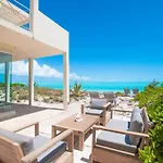 Aqua Del Rose 3 Bedroom Beachfront Cottage