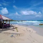 La Familia Guest House And Natural Farm